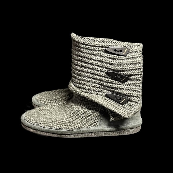 🌻Bearpaw Grey Tall (or Short) Comfortable Knit Outdoor Boots Women's Size 7 - Picture 9 of 14